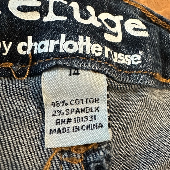 Refuge by Charlotte Russe high rise cheeky jean shorts - Picture 12 of 12